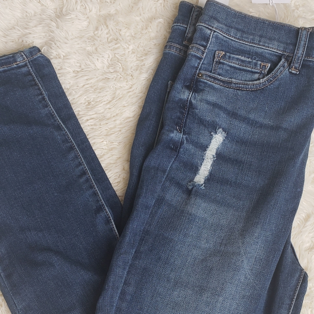 sneak peek jeans